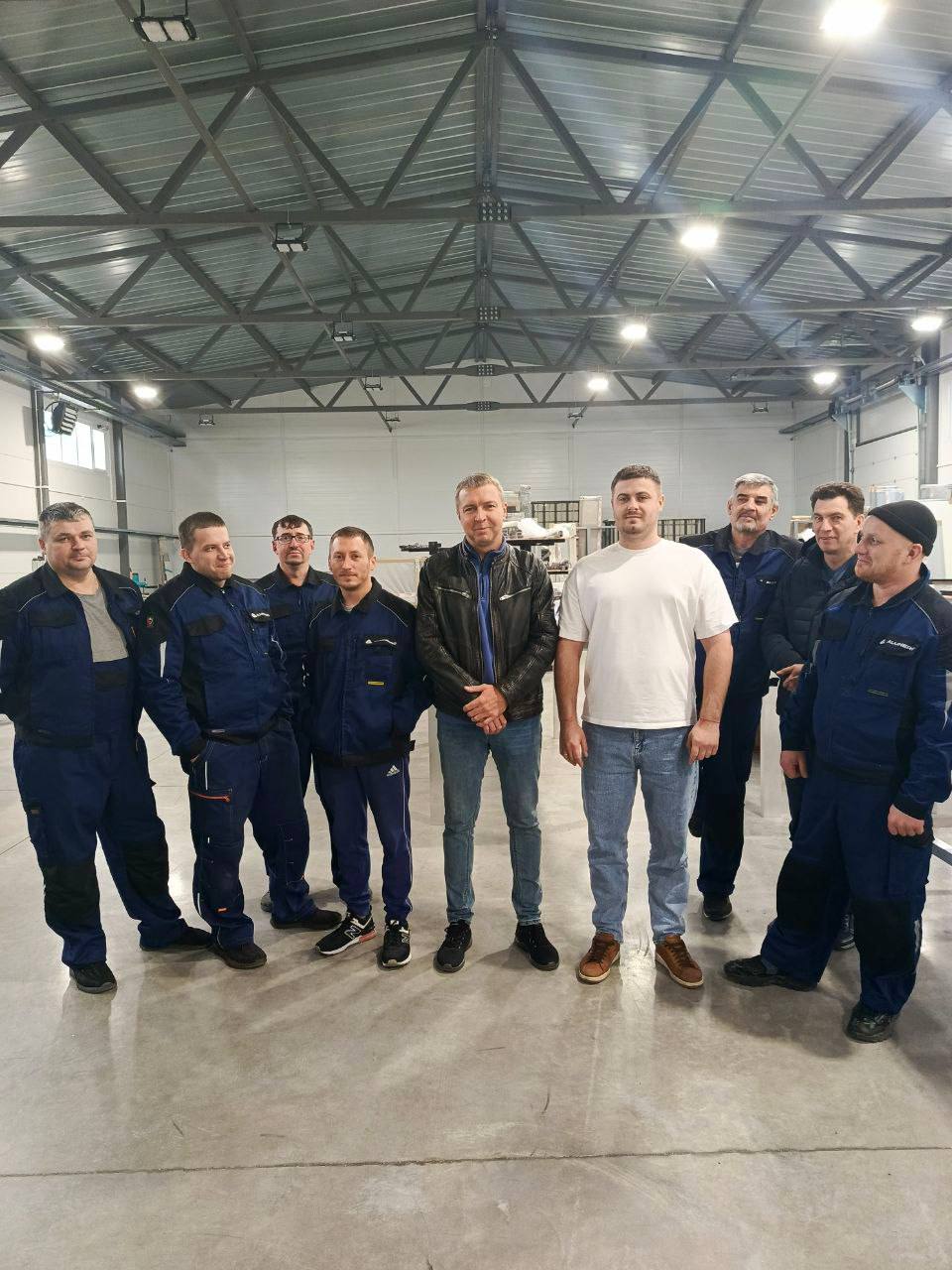 Команда производства ALUNERO